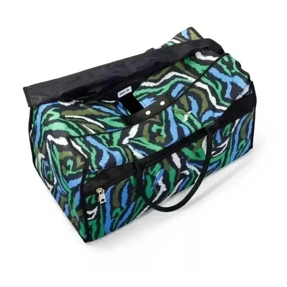 NWT DVF for Target Disco Zebra Green Weekender Bag - Picture 4 of 6